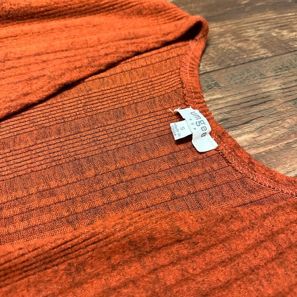 Burnt Orange Cardigan - Picture 4 of 4